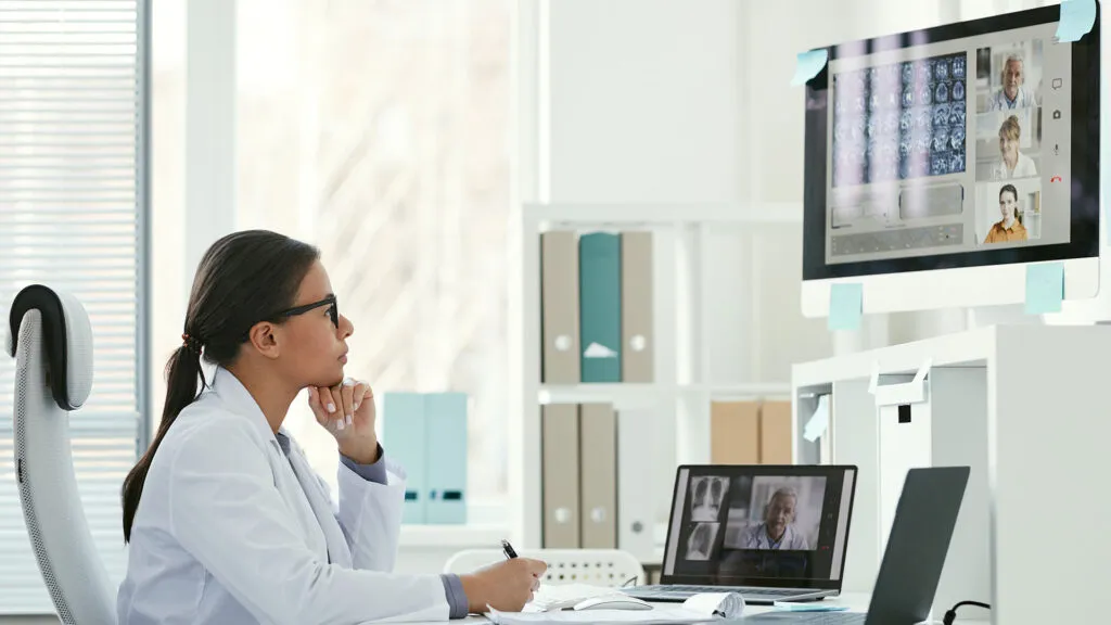 Imagen relacionada con Casos de Éxito: Empresas que Han Implementado Telemedicina en el Trabajo