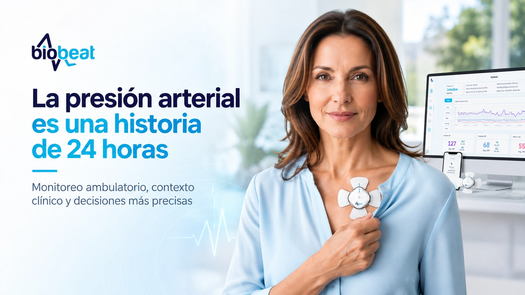 Paciente utilizando monitor Biobeat para seguimiento ambulatorio de presión arterial durante 24 horas